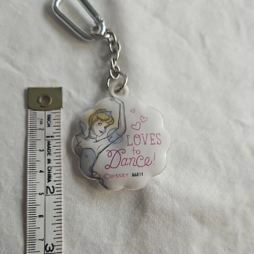 Disney Loves to Dance Keychain Aristocrats